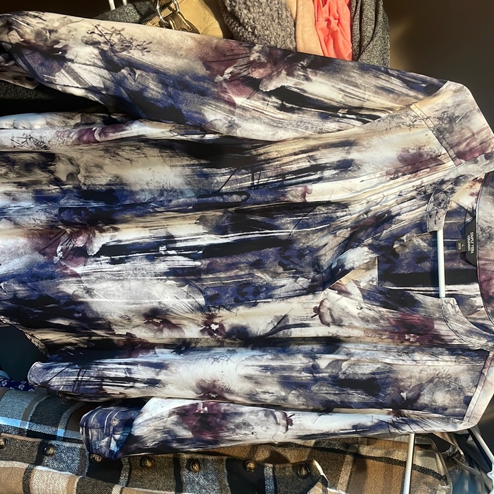 Vera wang shirt